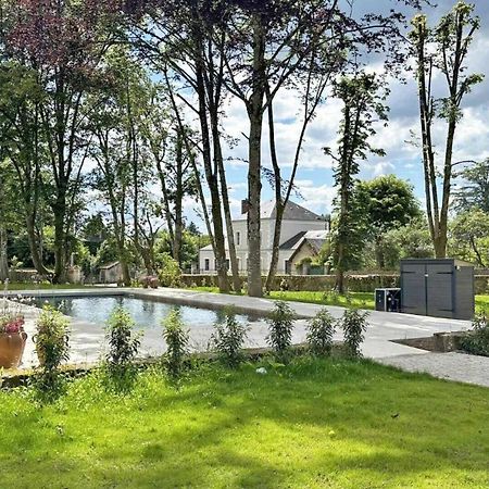 Le Manoir Des Perrieres Bed and Breakfast Rochechouart Exteriör bild