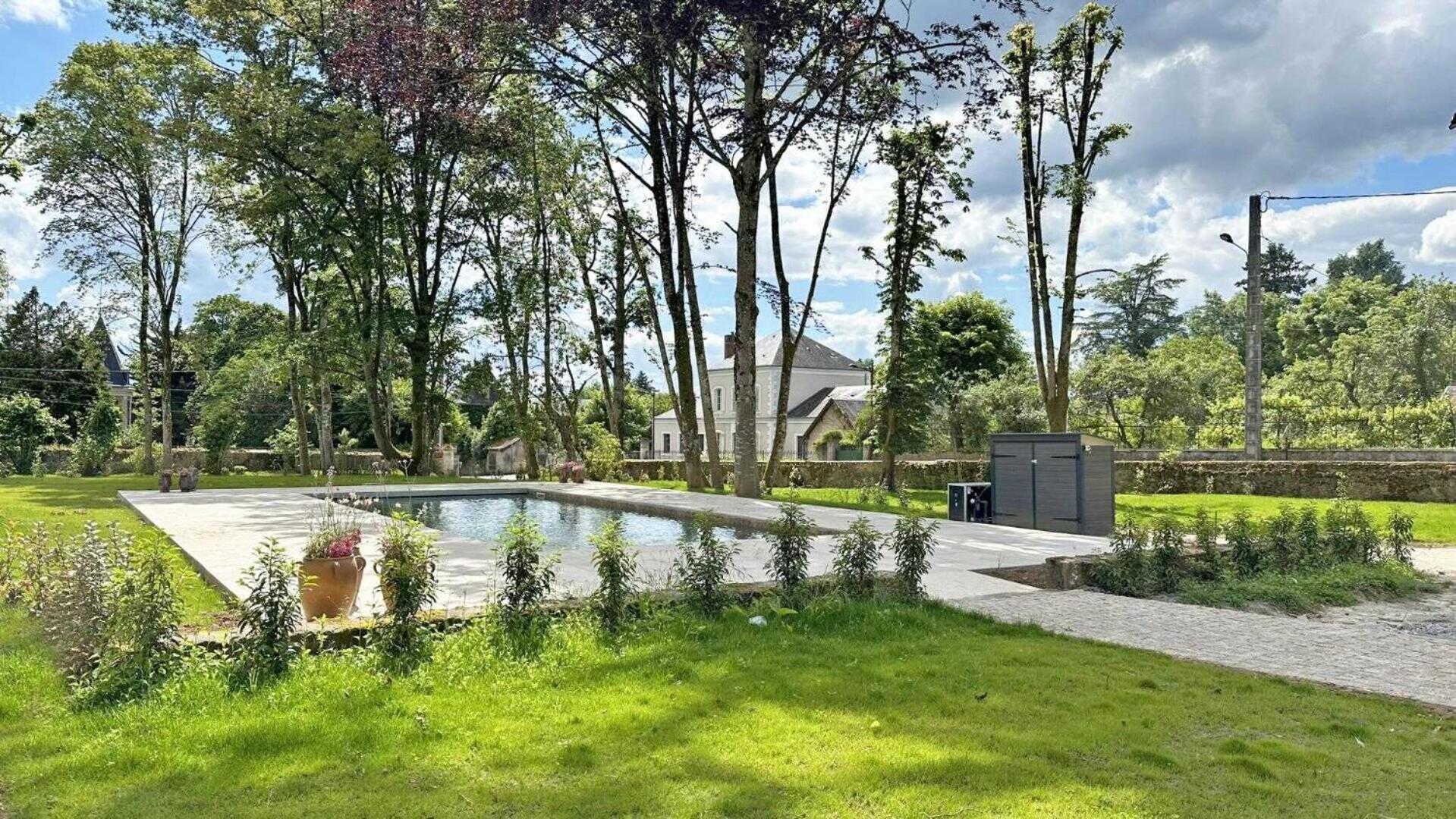 Le Manoir Des Perrieres Bed and Breakfast Rochechouart Exteriör bild