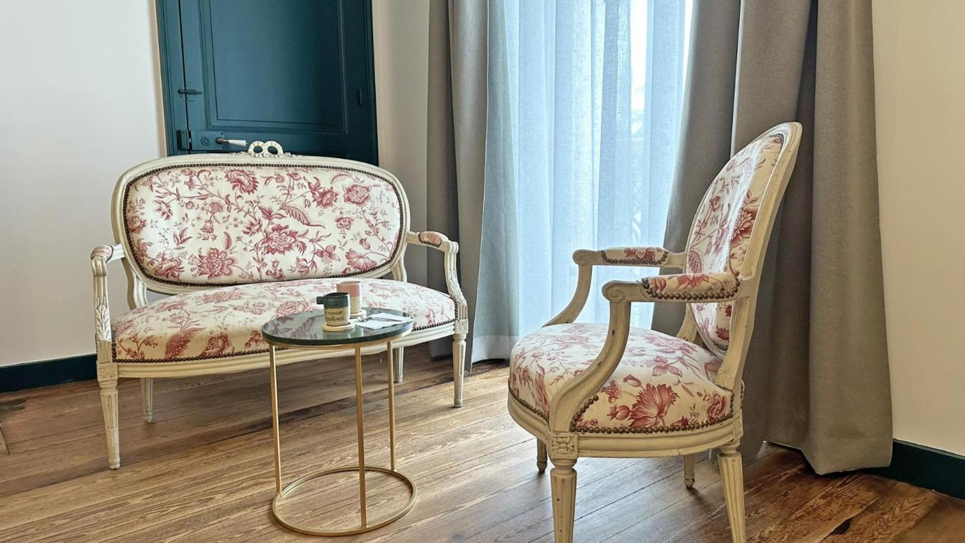 Le Manoir Des Perrieres Bed and Breakfast Rochechouart Exteriör bild